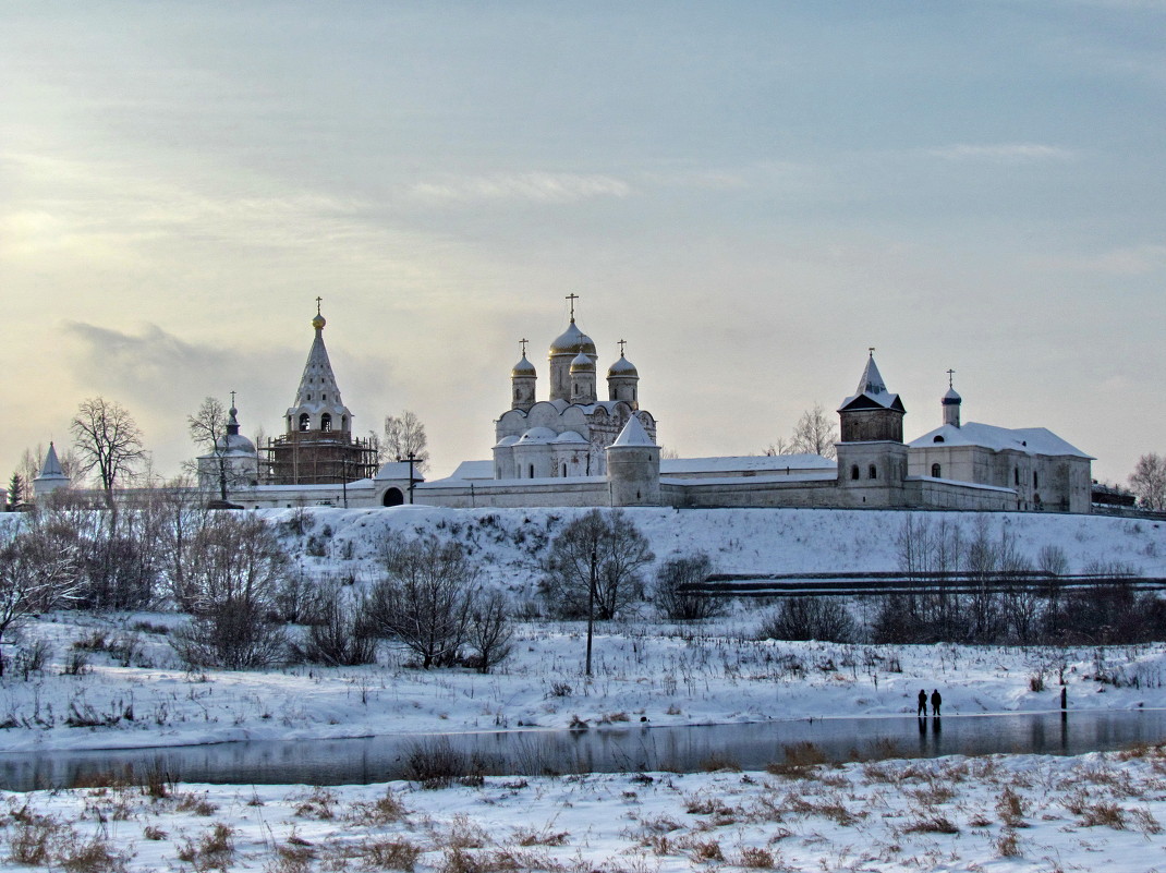 Лужецкий Богородицкий Ферапонотов монастырь зимой