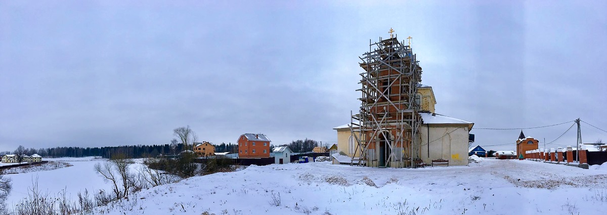 Идет реставрация Богородицерождественской церкви