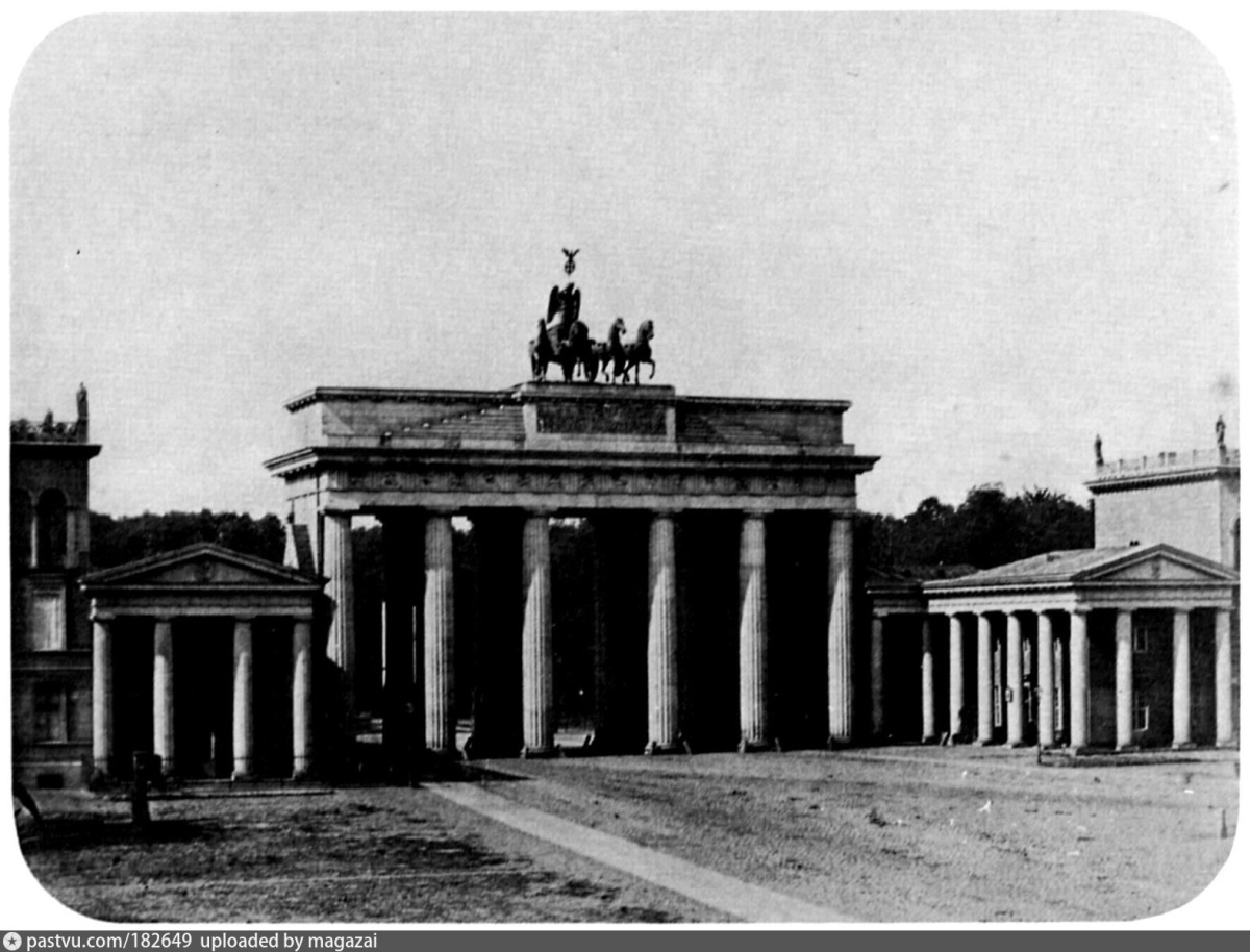 Бранденбургские ворота в 1855 году