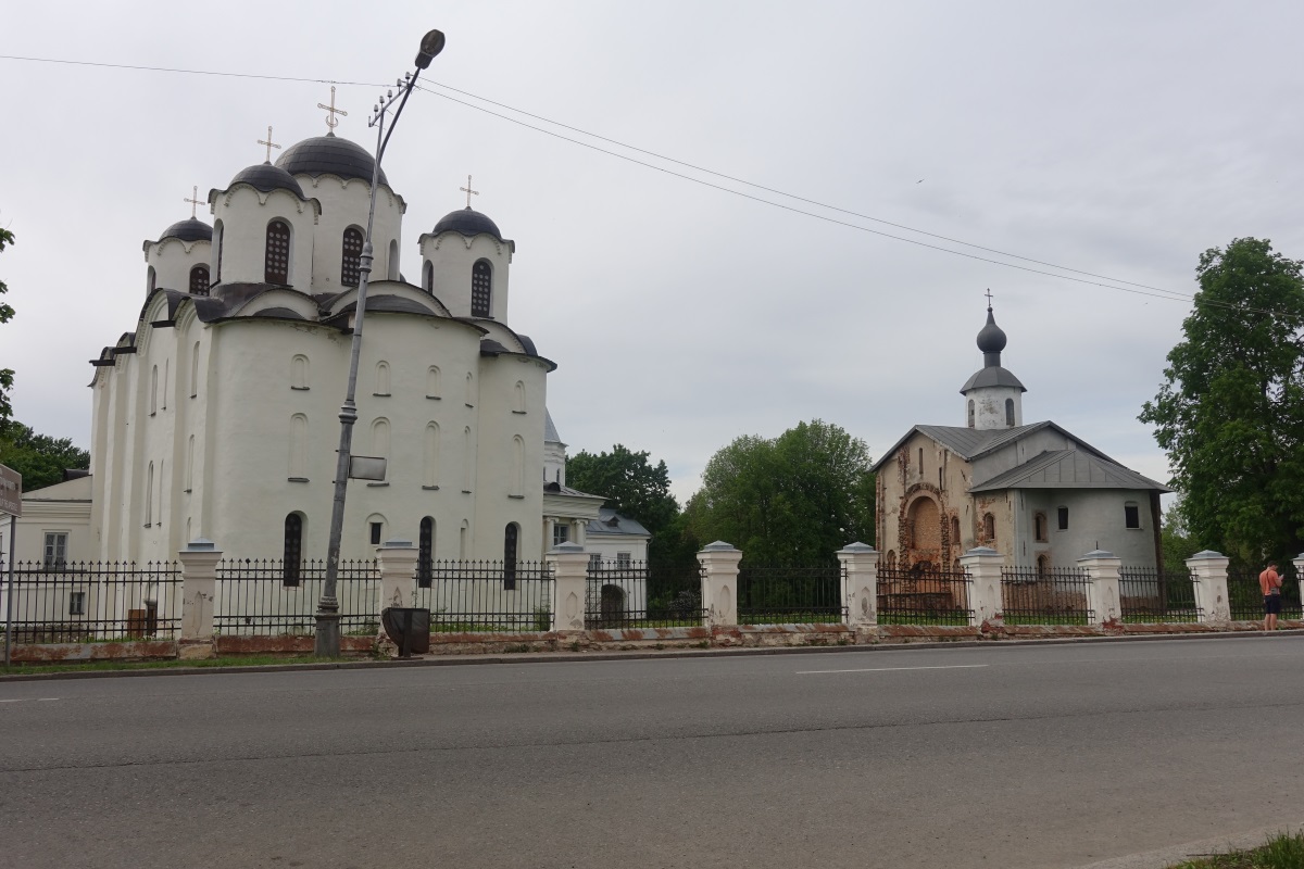 Собор Николая Чудотворца и церковь Параскевы Пятницы Ярославово Дворище